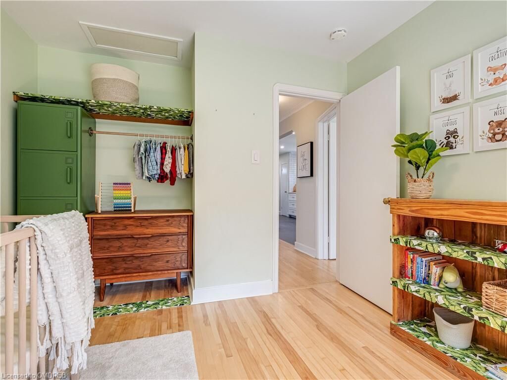 kids room.jpg
